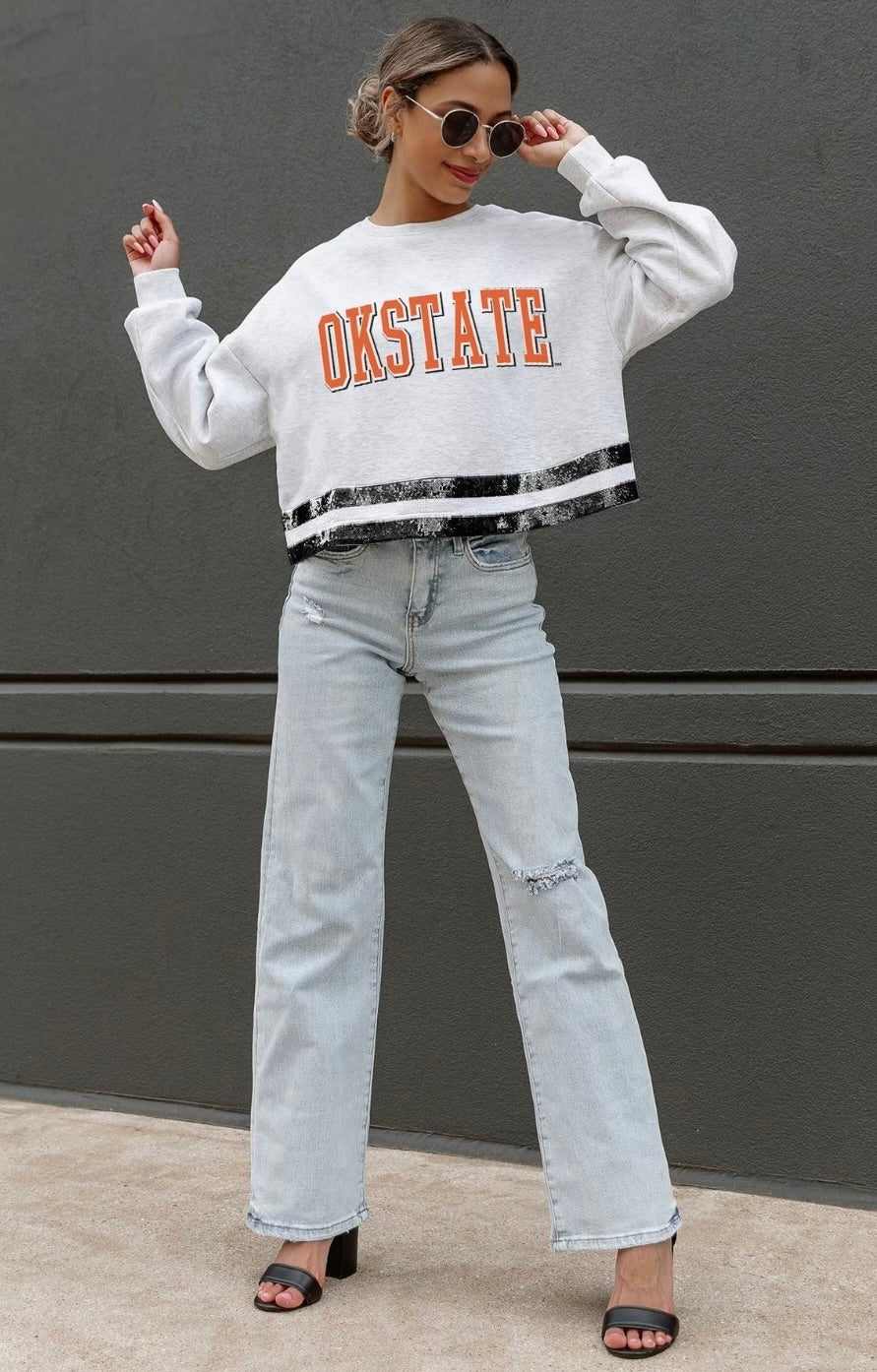 OKLAHOMA STATE COWBOYS Pass The Shine Sequin Trim Mid-Crop Sweatshirt