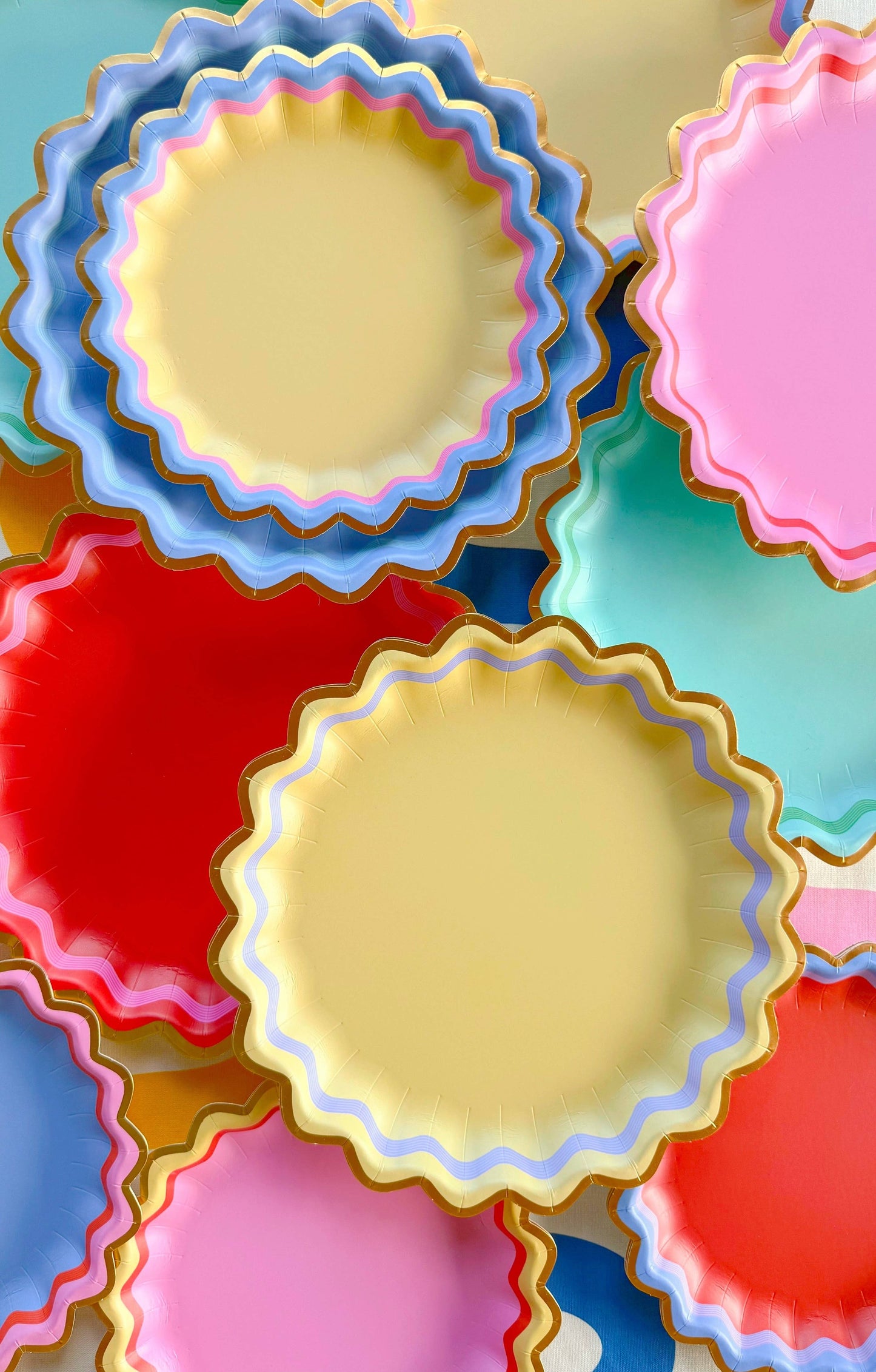 Rainbow Ric Rac Assorted Dinner Plates (10 ct)